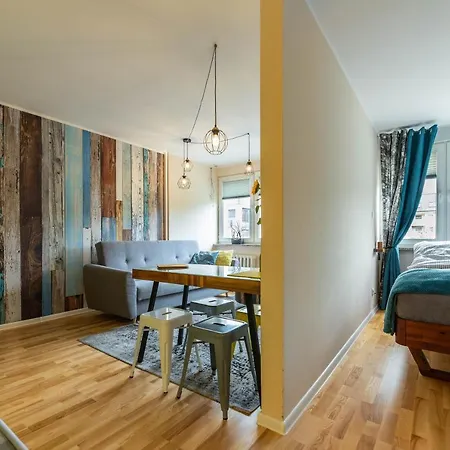 Locum - Old Town - Car Park * Вроцлав