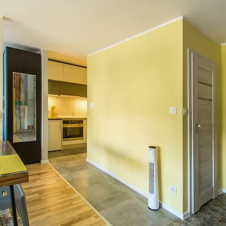 Locum - Old Town - Car Park Апартаменты