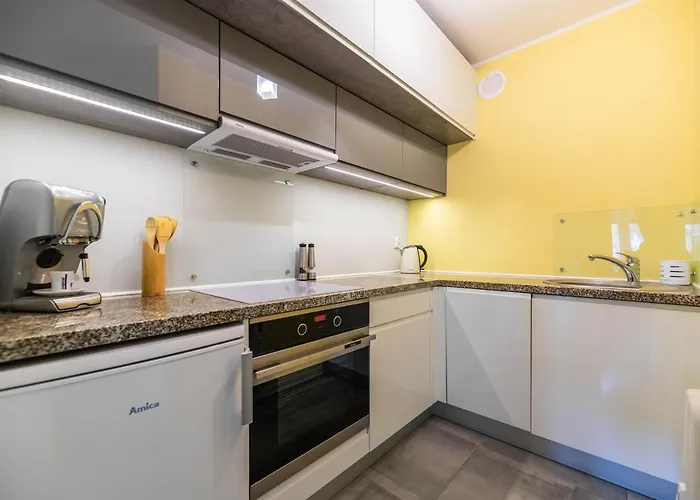 Locum - Old Town - Car Park *